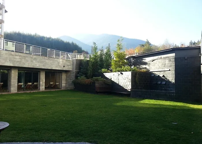 Lägenhetshotell Saint George Palace 4*