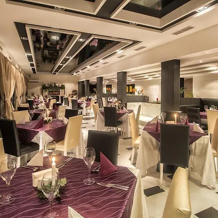 Saint George Palace Aparthotel