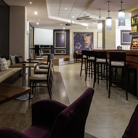 Hotel apartamentowy Saint George Palace 4*