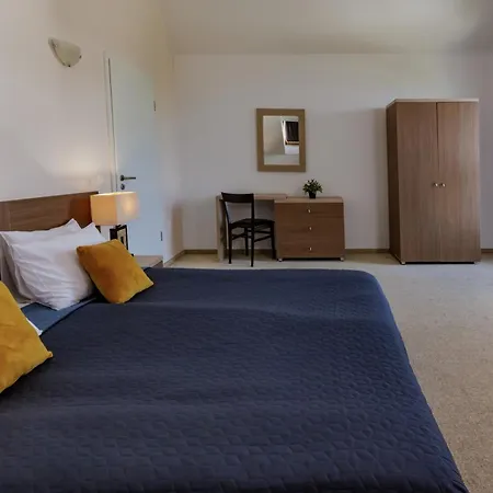 Hotel apartamentowy Saint George Palace 4*