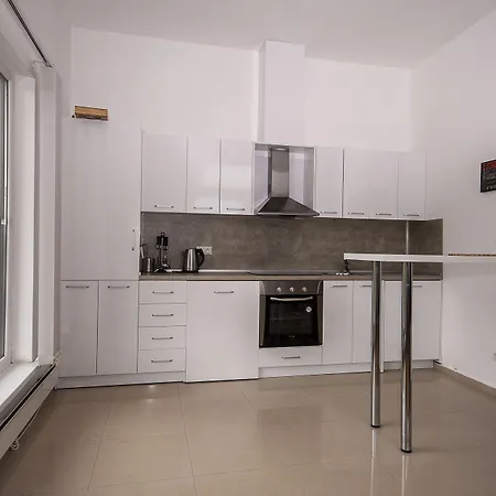 Hotel apartamentowy Saint George Palace