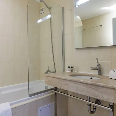 Hotel apartamentowy Saint George Palace 4*