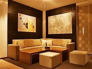 Saint George Palace Aparthotel